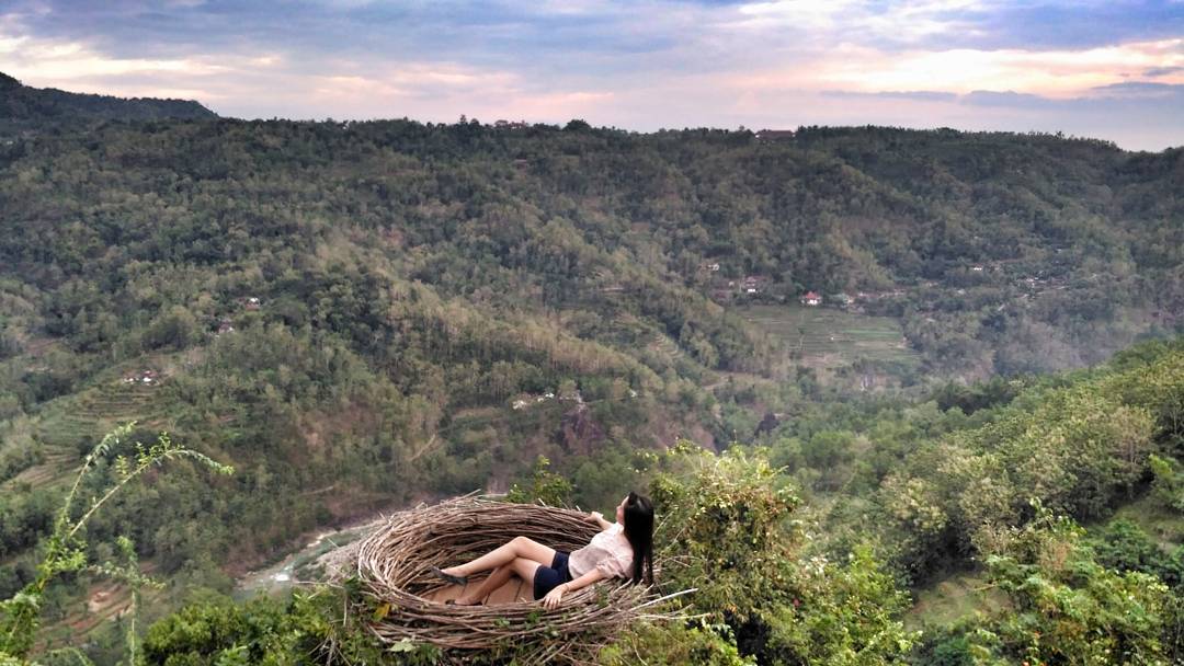 bukit-mojo.jpg